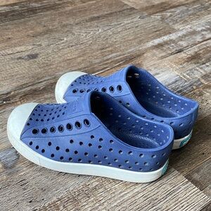 Native shoes rubber slip on waterproof shoes navy blue toddler size 8